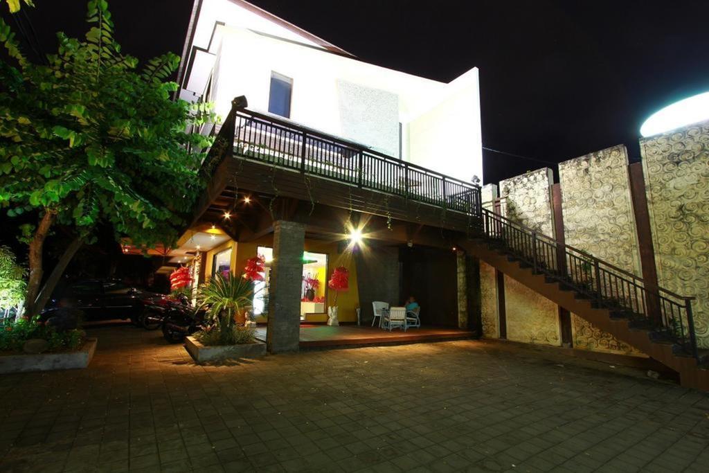Gosyen Hotel Legian Εξωτερικό φωτογραφία